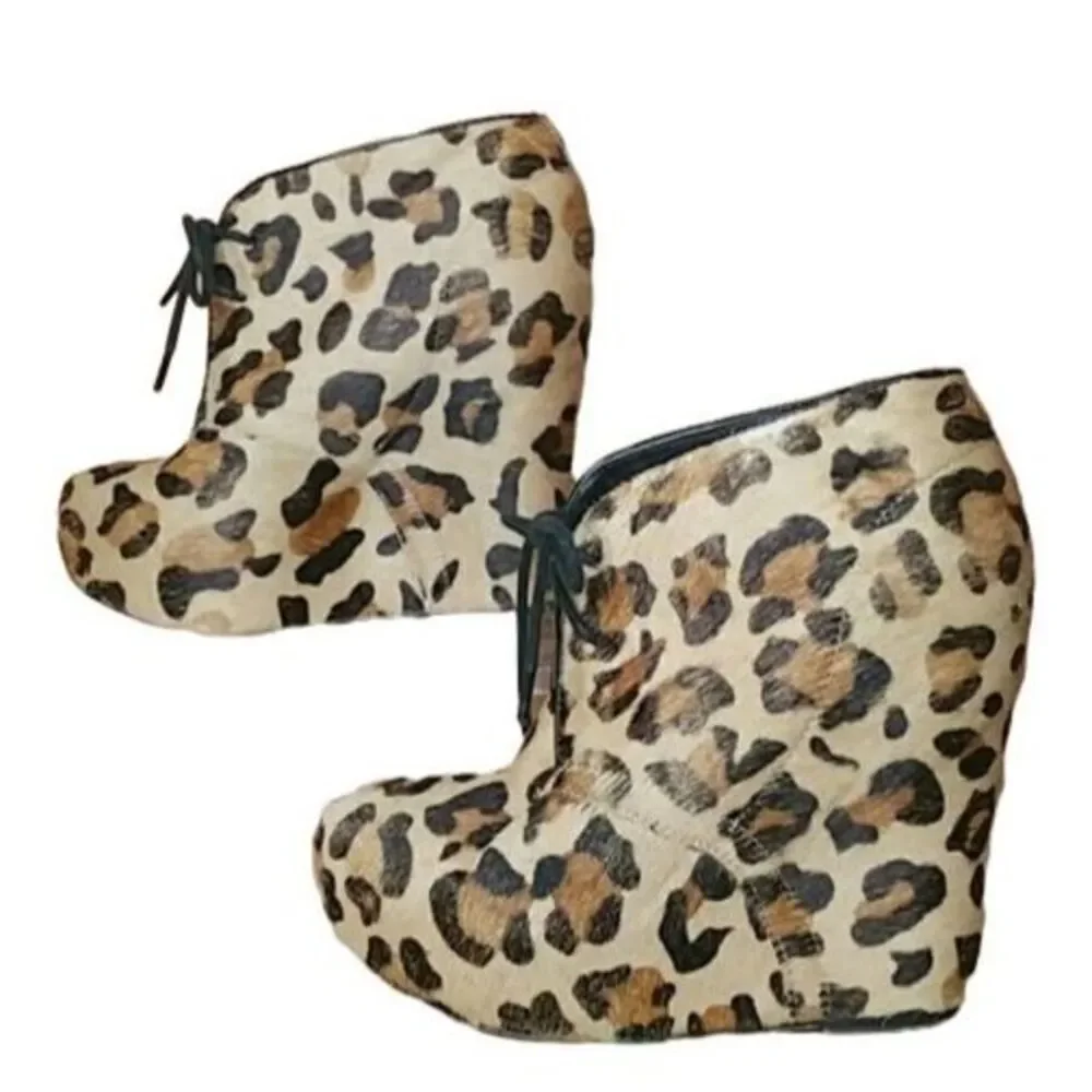 Vintage Steve Madden Annie Leopard Pony Wedge Heel Boots Booties Womens Size 7.5